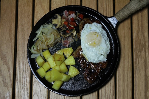돼지목살스테이크