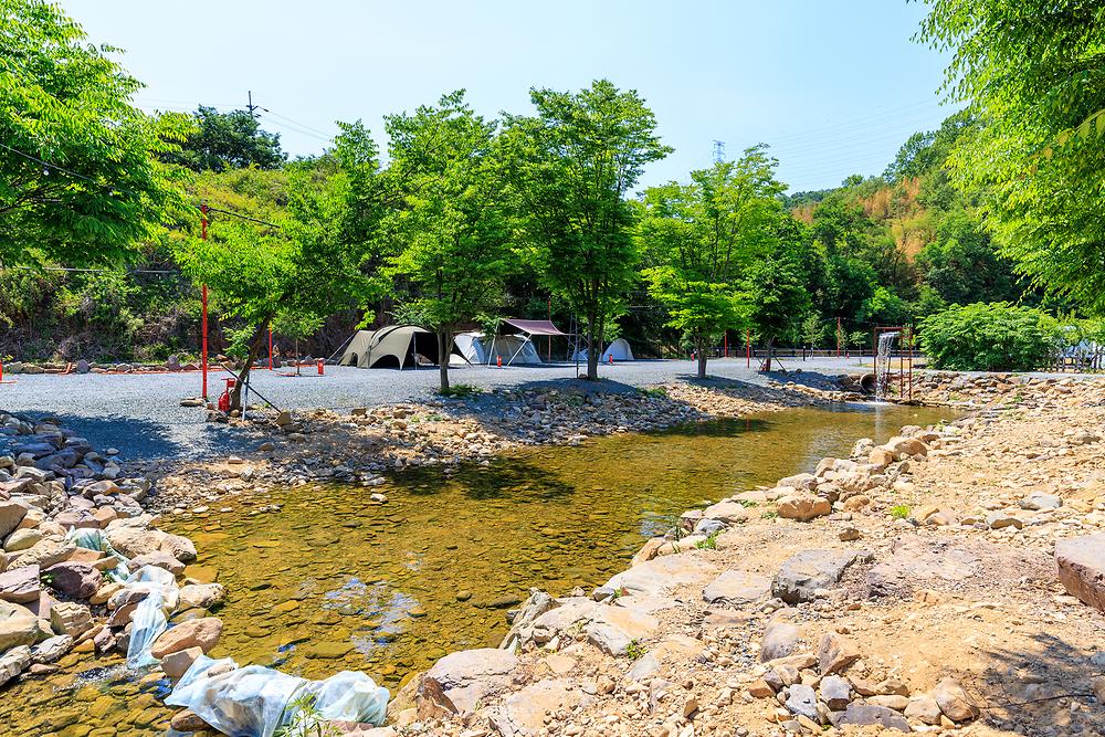 빗소리야영장