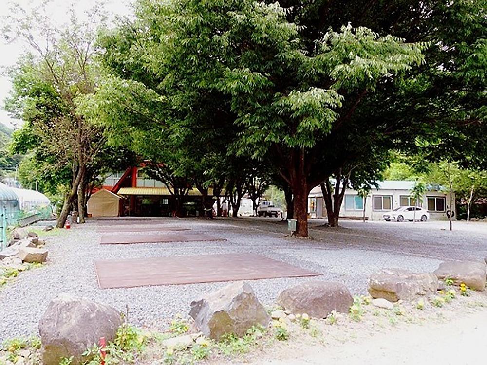 월악파머스캠핑장