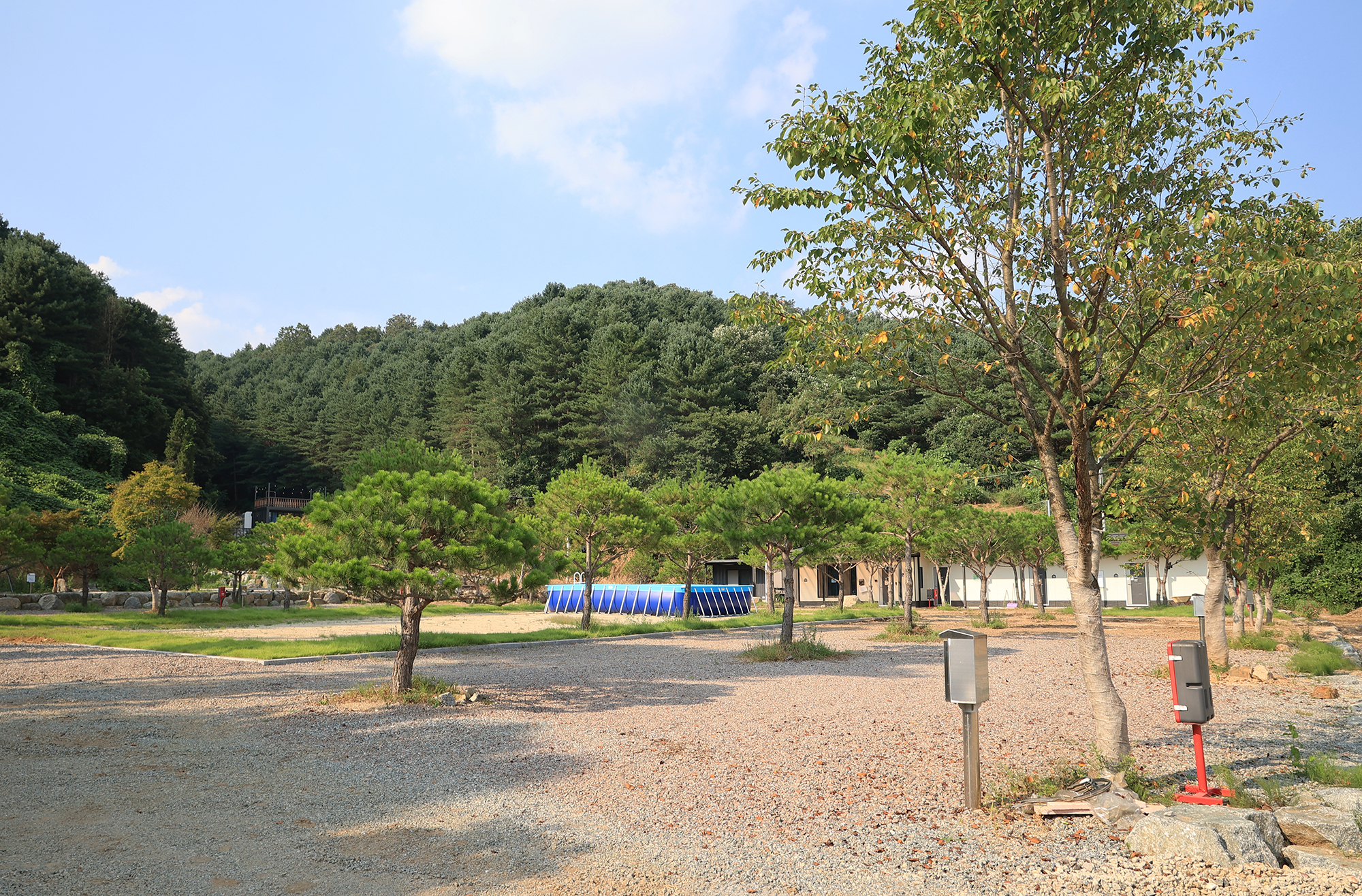 윤 오토캠핑장