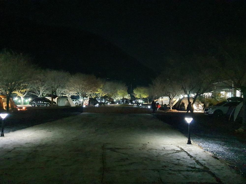 더 하루만 캠핑장