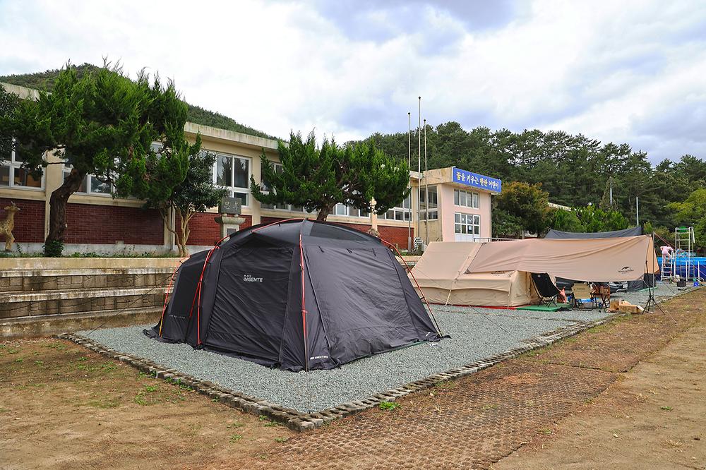 한산도 충무공교실 야영장