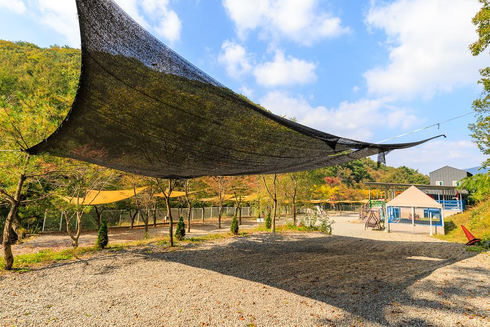 오솔길 오토 캠핑장