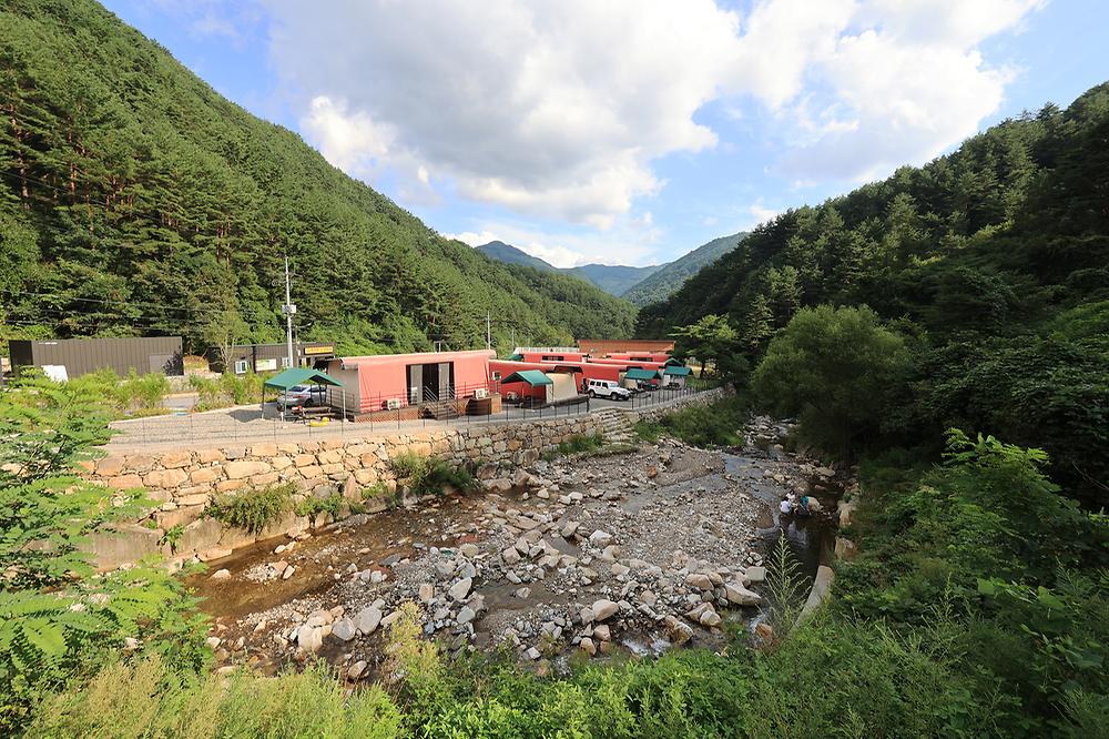 상동 선바위골 국민여가캠핑장
