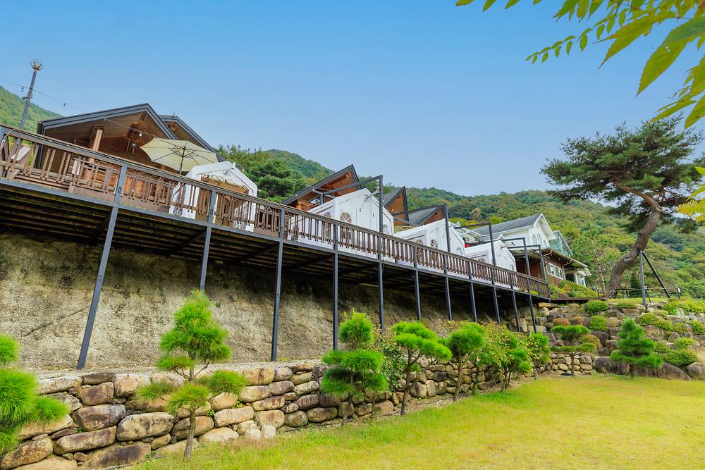 포레스트캐빈앤캠프