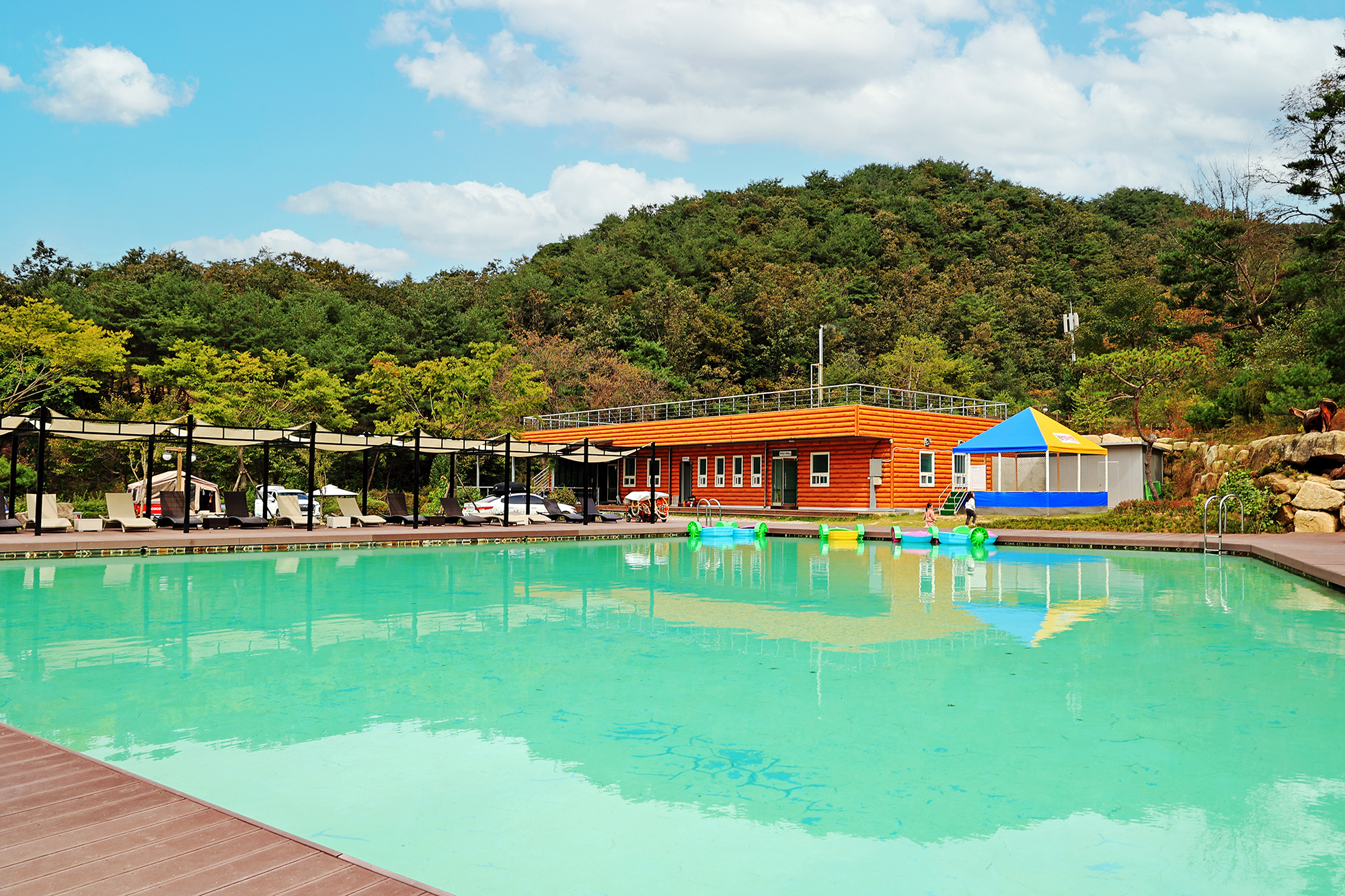 용화산테마파크 캠핑장