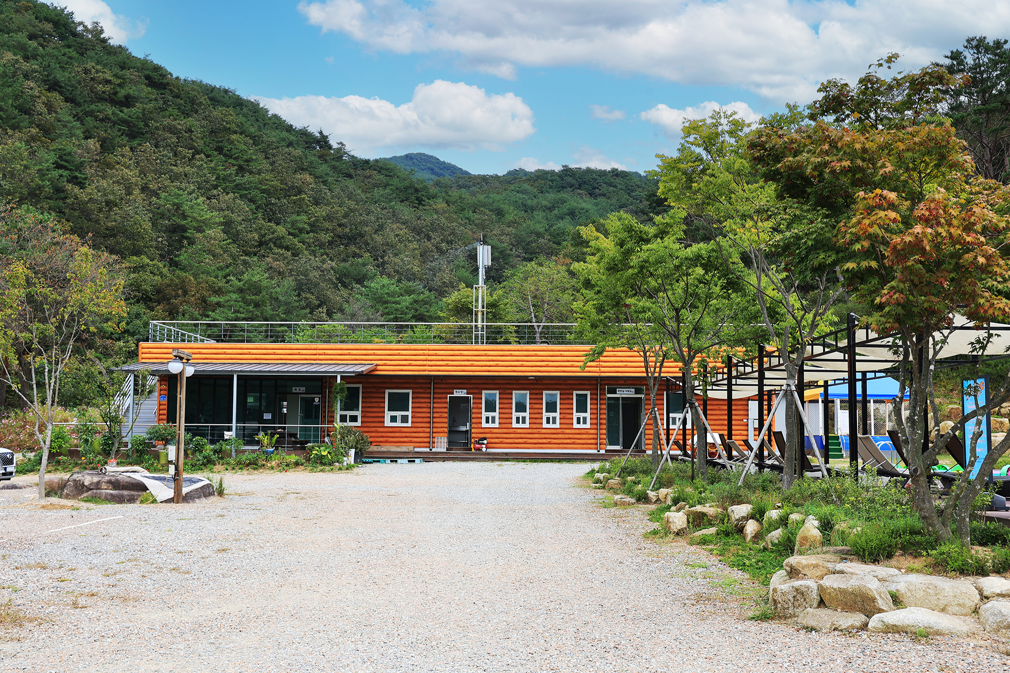용화산테마파크 캠핑장