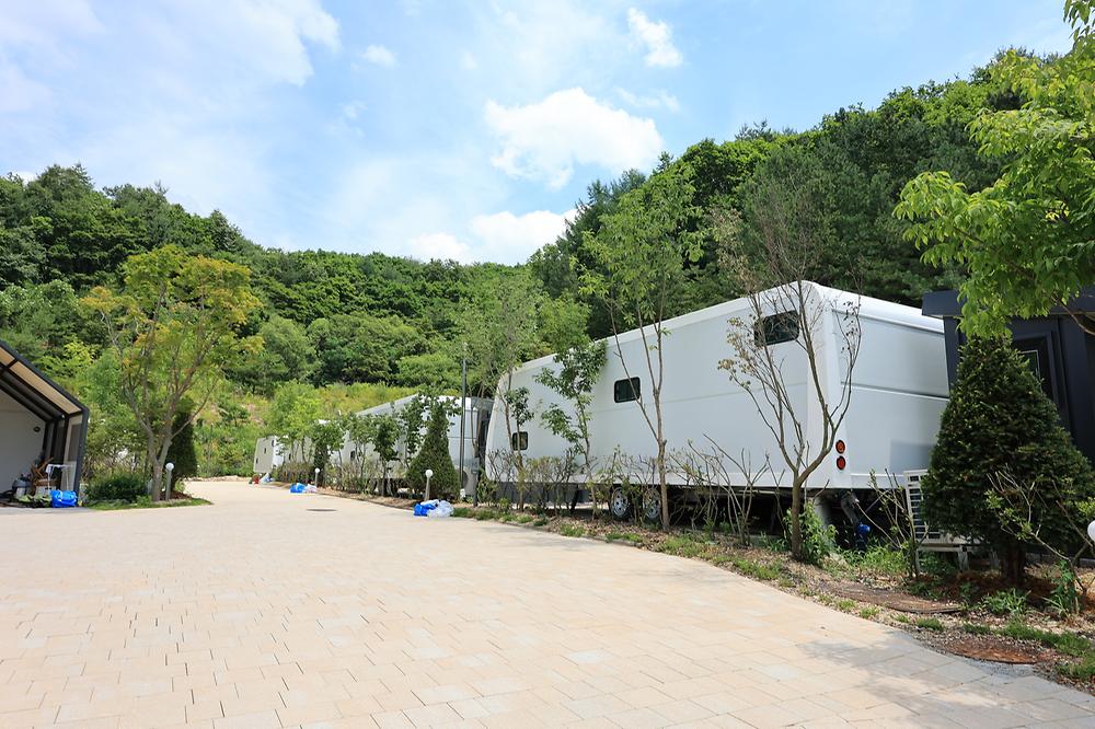 숲에서 만난 바다 글램핑