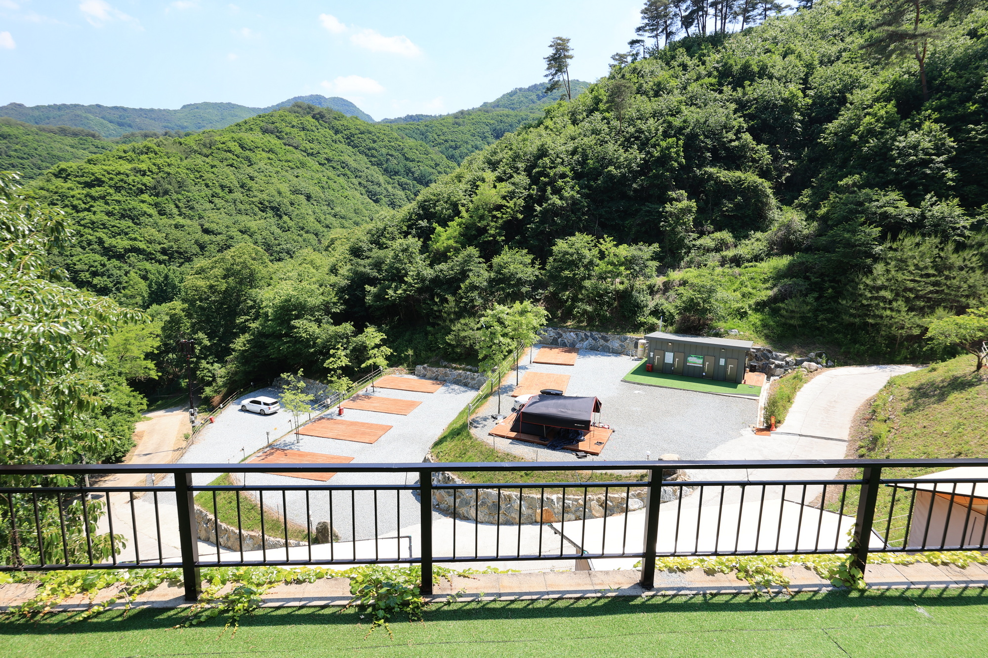 비발디캠핑파크 미루나무점