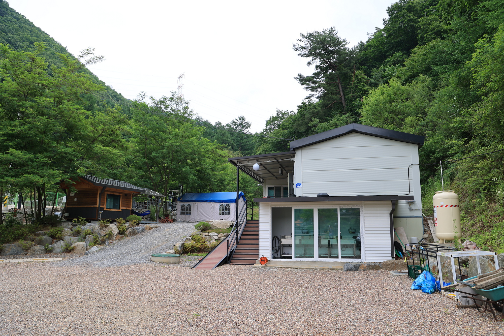 유명산고모네캠핑장