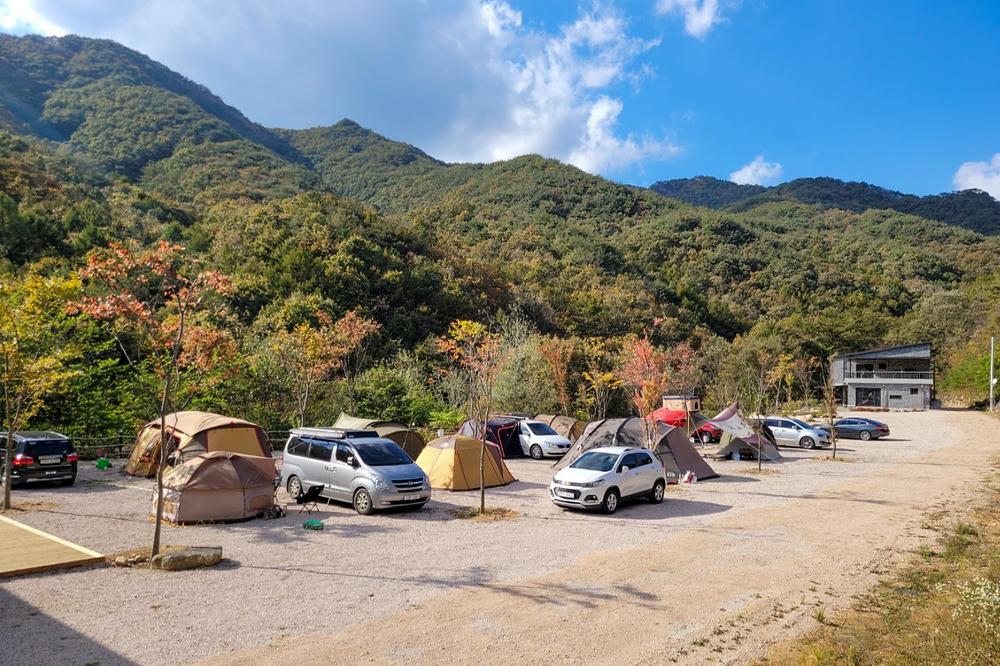 문장대 사계절캠핑장