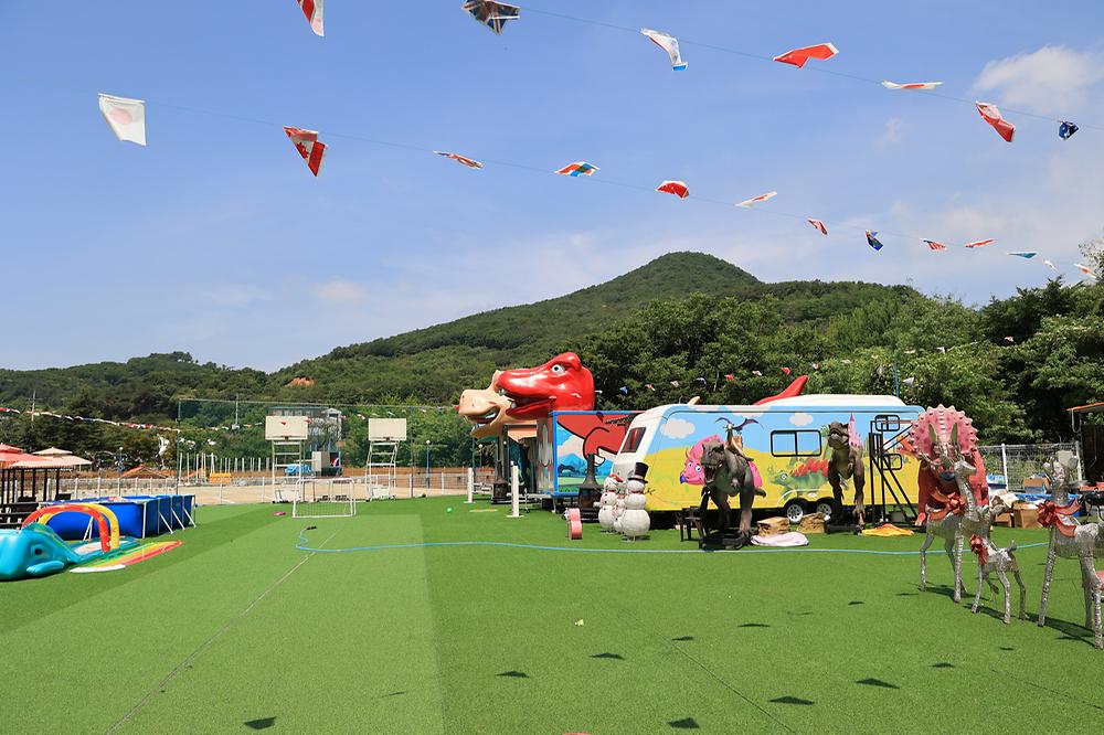 두리랜드 공룡카라반파크