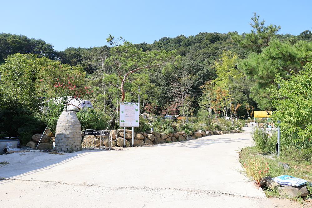 연꽃자리캠핑타운