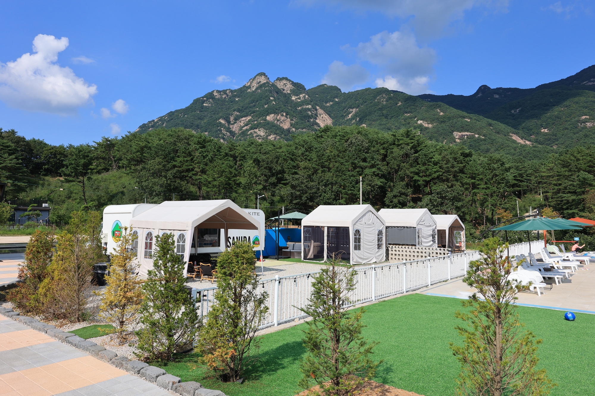 산이다 관광농원(야영장)