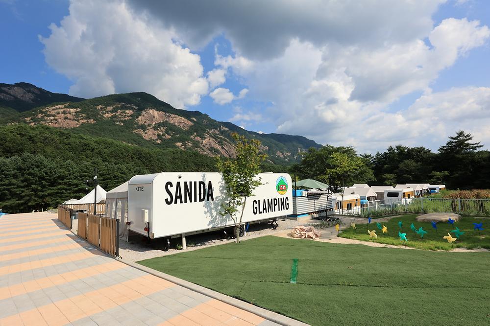 산이다 글램핑