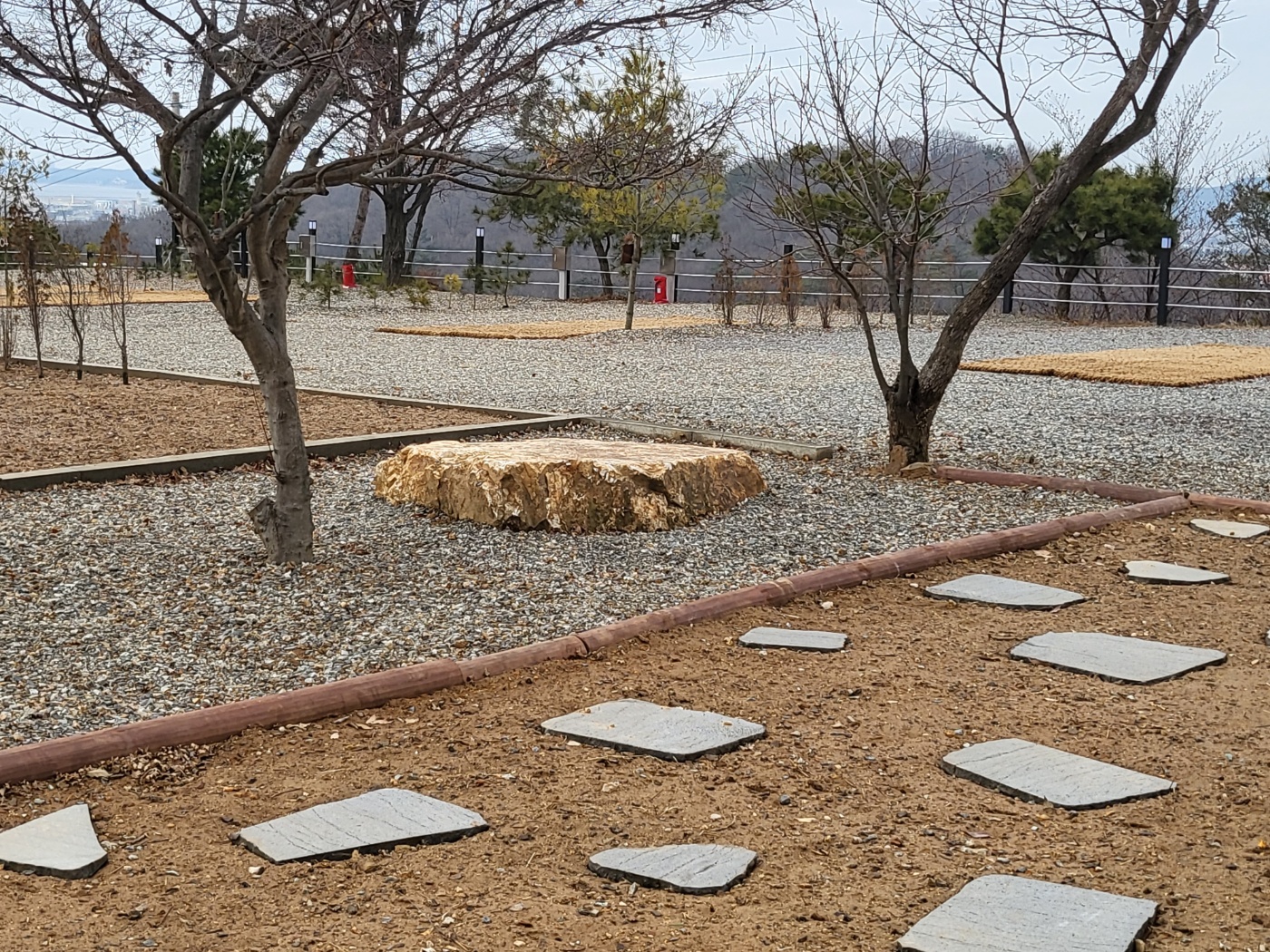필(FEEL) 오토 캠핑장