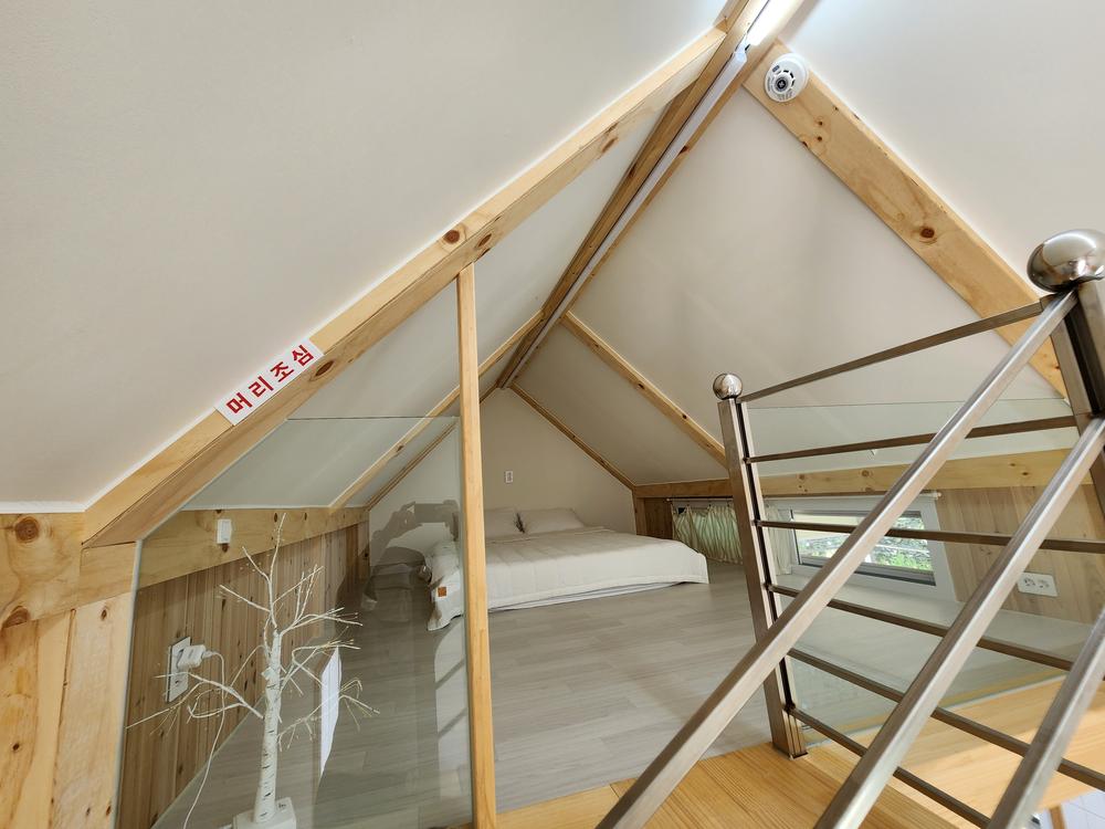 더아리웃집 모롱공간