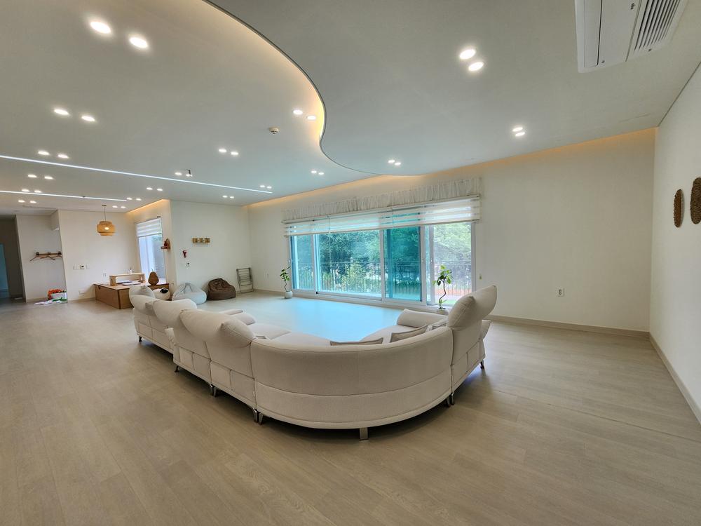 더아리웃집 모롱공간