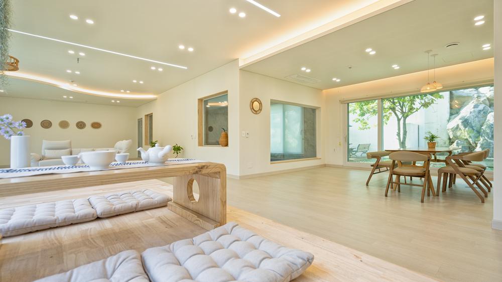 더아리웃집 모롱공간