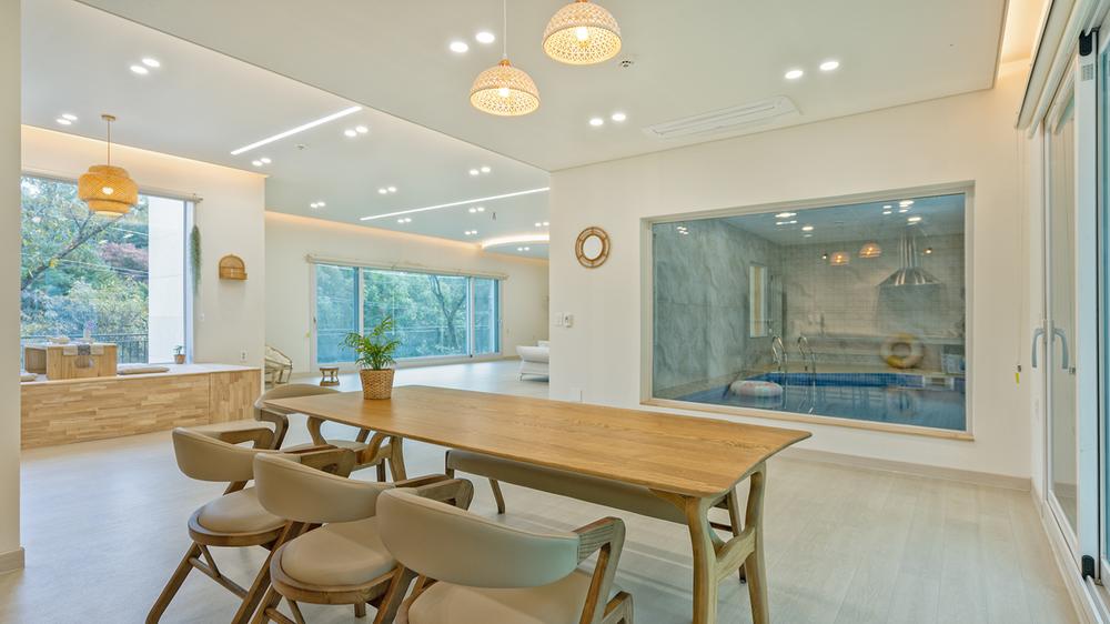 더아리웃집 모롱공간