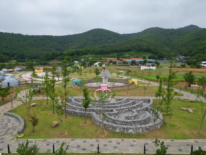 미로나라정원 글램핑장