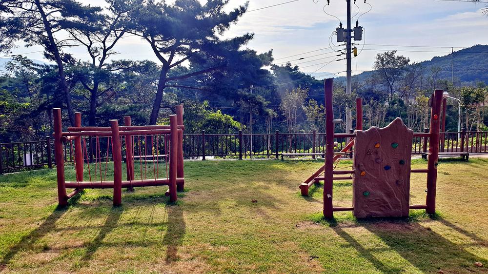 교룡공원 숲속야영장