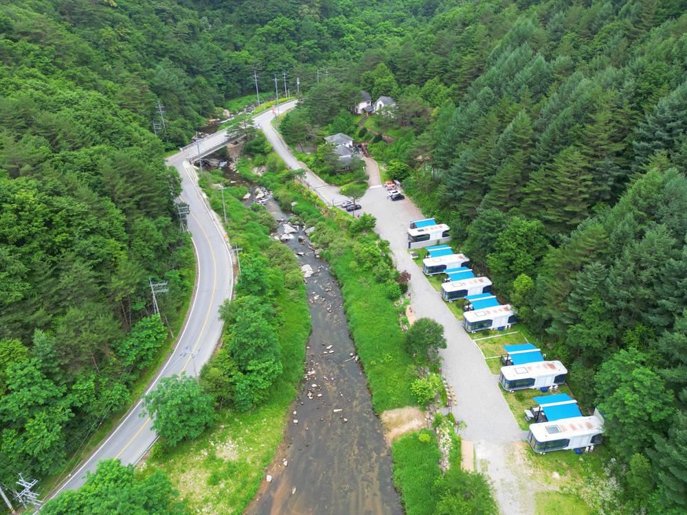 갤럭시엑스 호텔형 카라반 글램핑&펜션