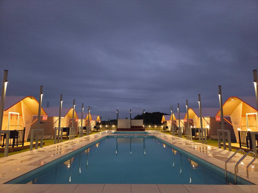 대부도글램탑럭셔리글램핑&키즈수영장캠핑장