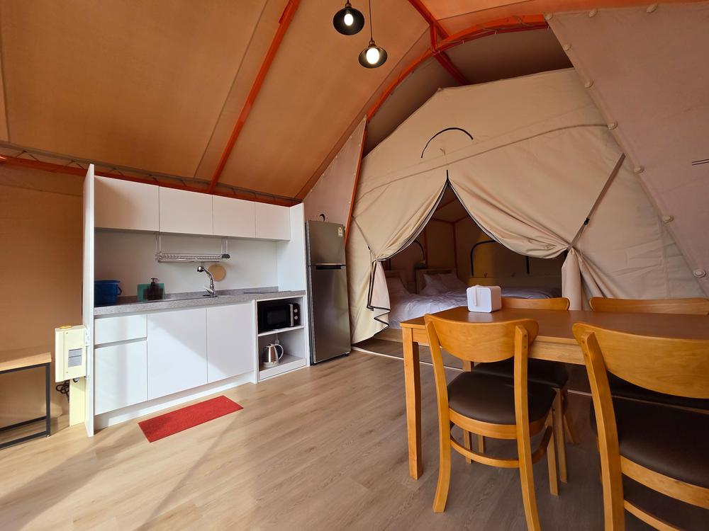 대부도글램탑럭셔리글램핑&키즈수영장캠핑장