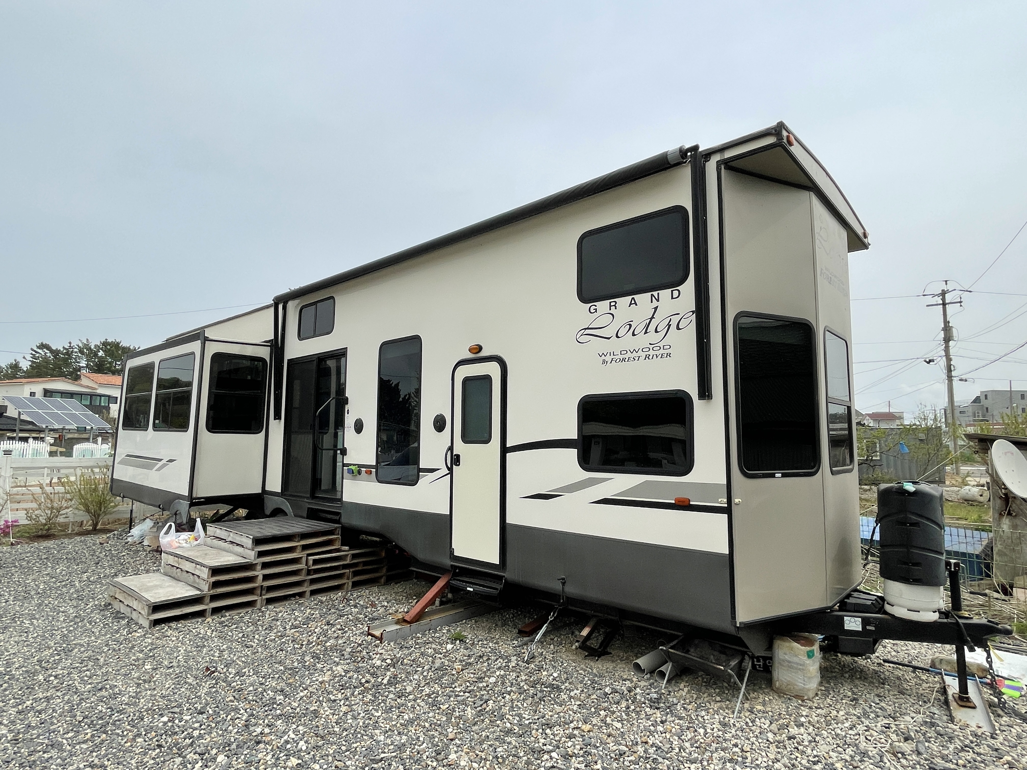 42ft CAMP