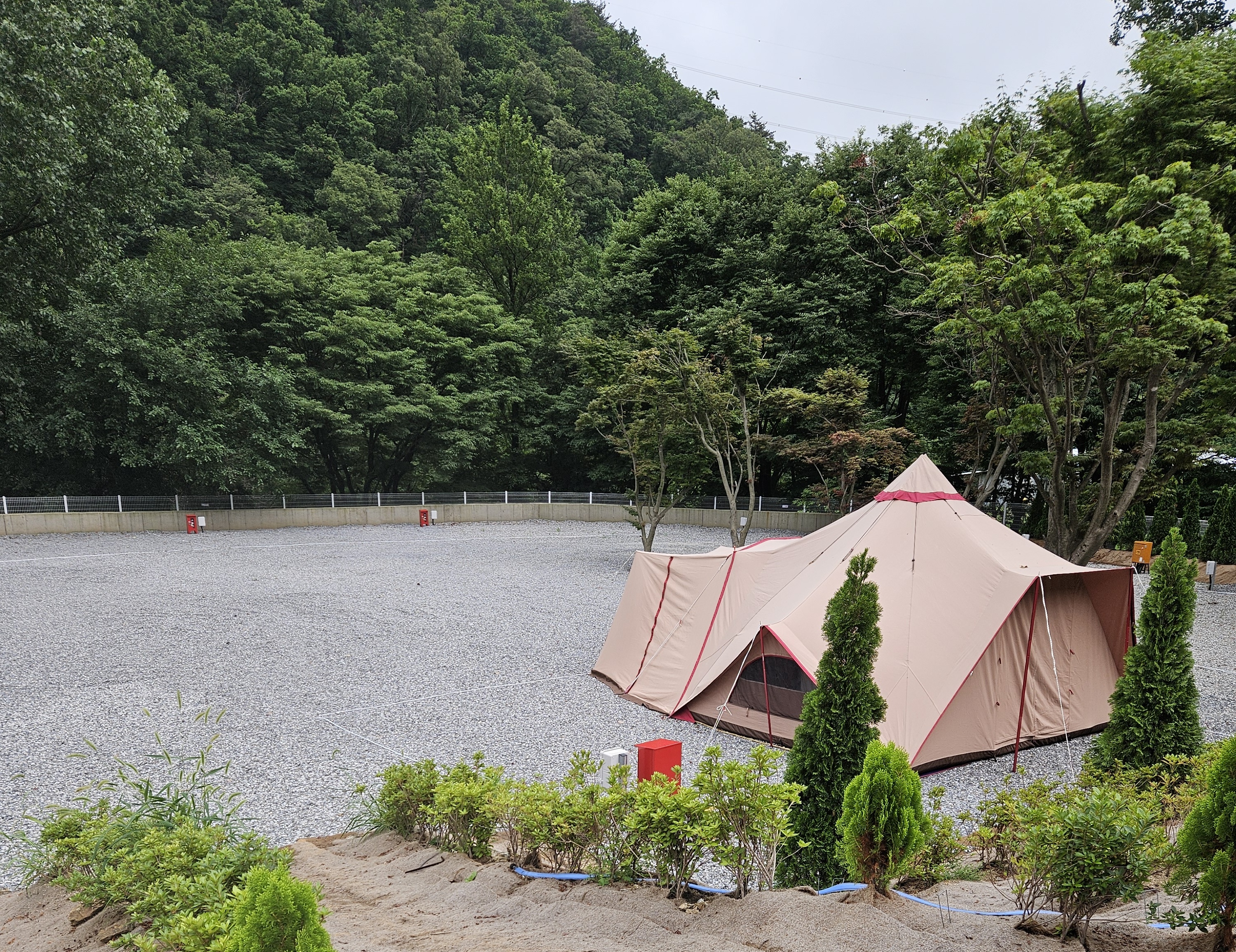 유정호숫길캠핑장