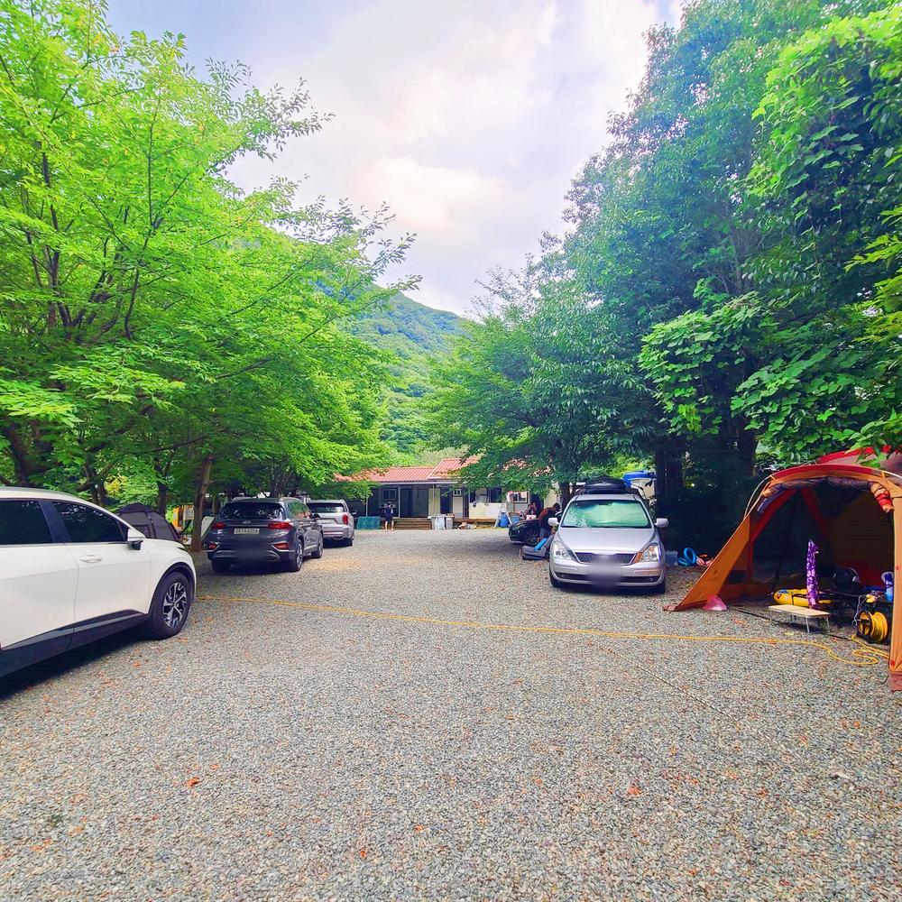 별삼킨별캠핑장