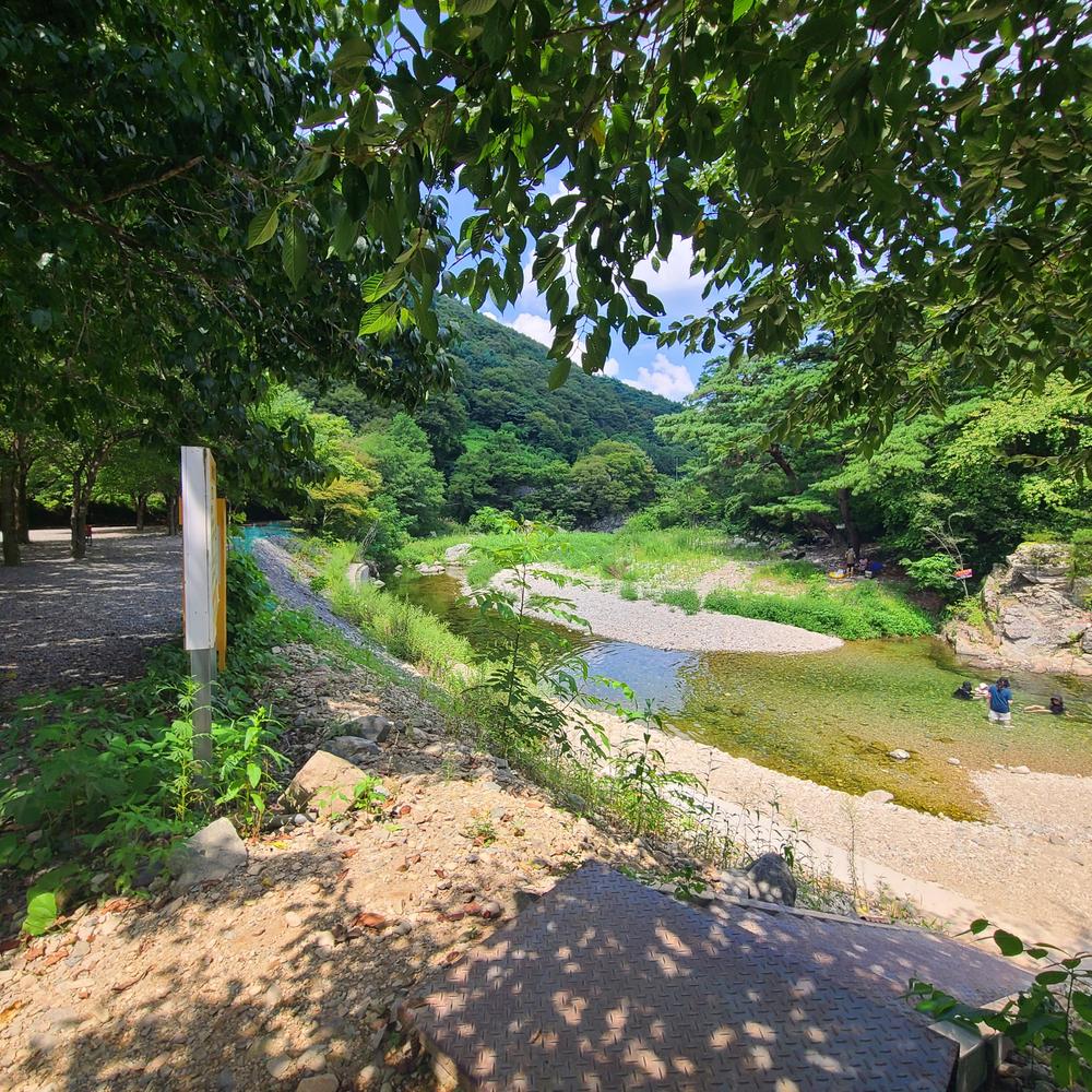 별삼킨별캠핑장