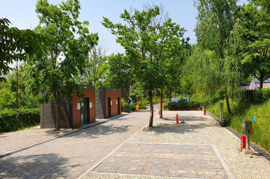 강동그린웨이 가족캠핑장