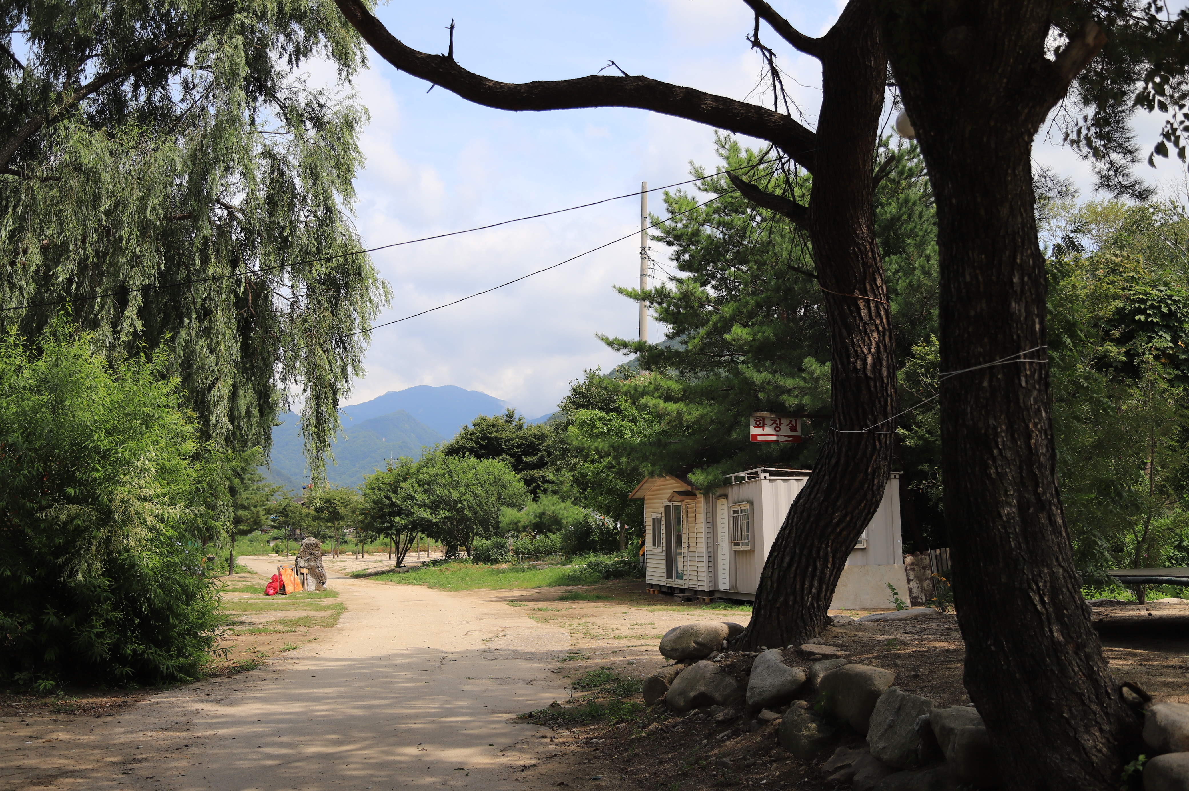 강변 야영장