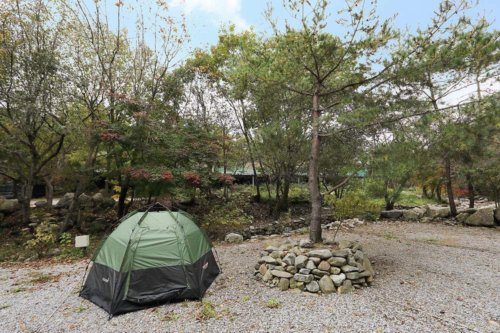 산아래 캠핑장