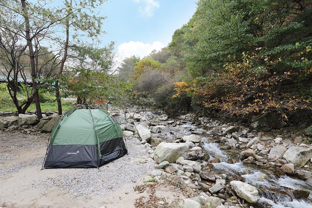 산아래 캠핑장