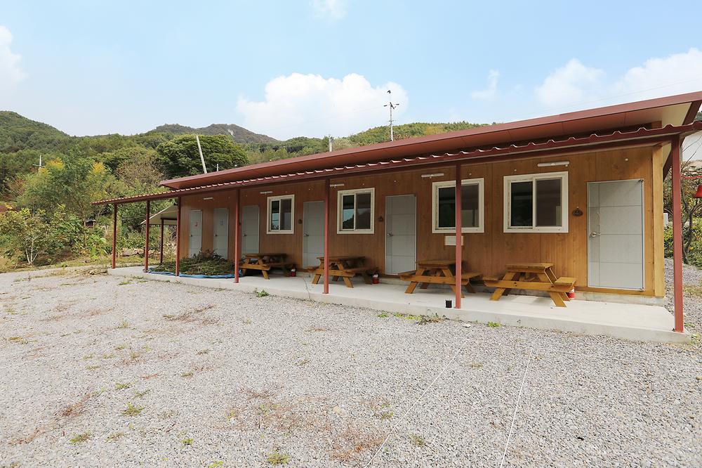 산아래 캠핑장