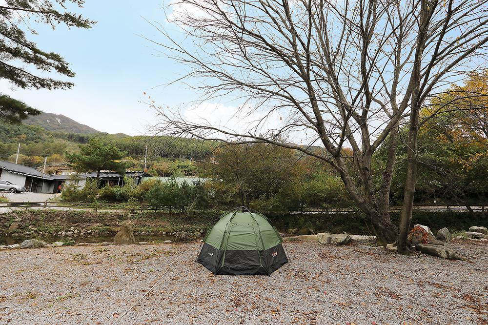 산아래 캠핑장