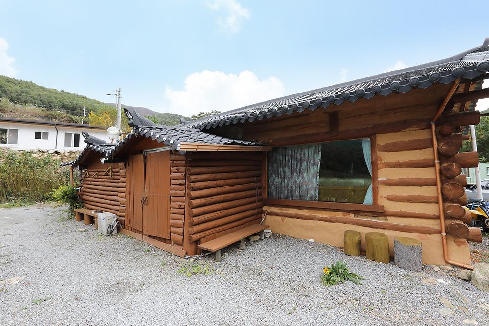 산아래 캠핑장