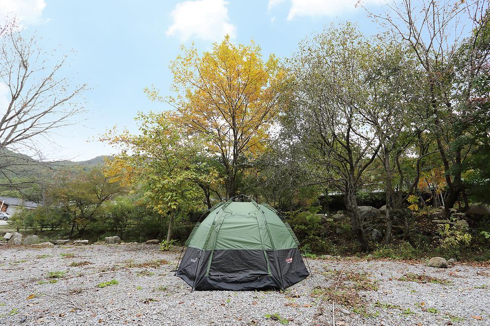 산아래 캠핑장