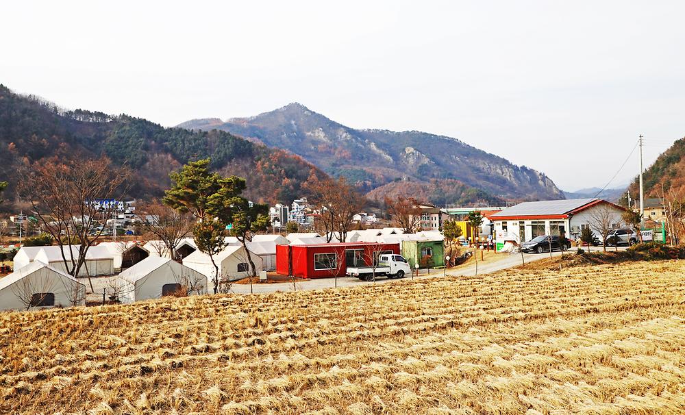 강촌하늘아래