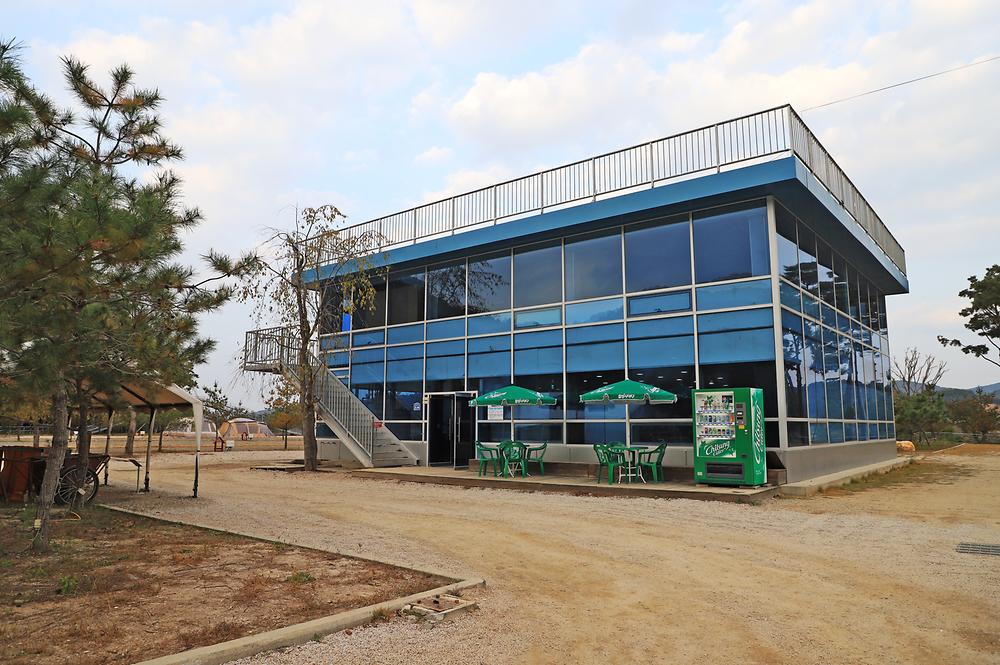 알멕스랜드캠핑장