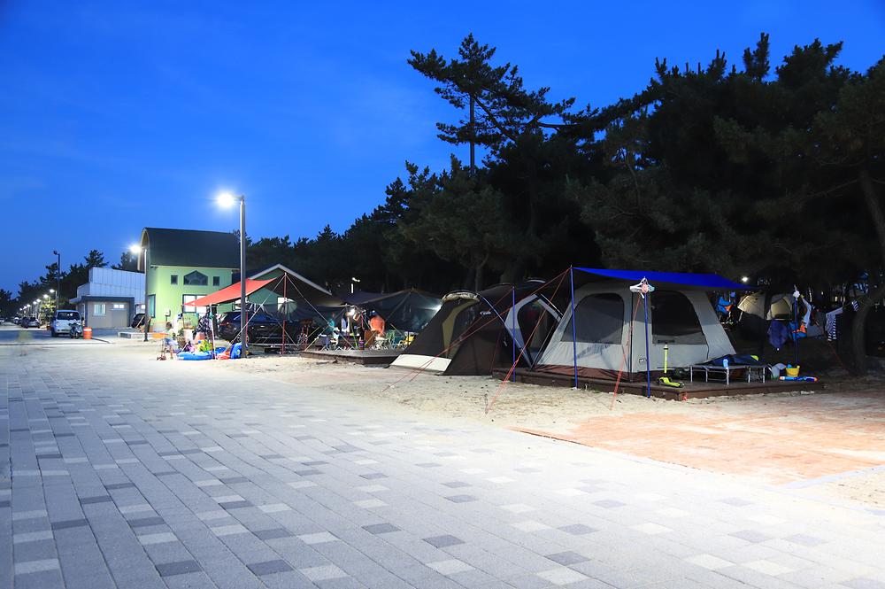 연곡해변 솔향기캠핑장