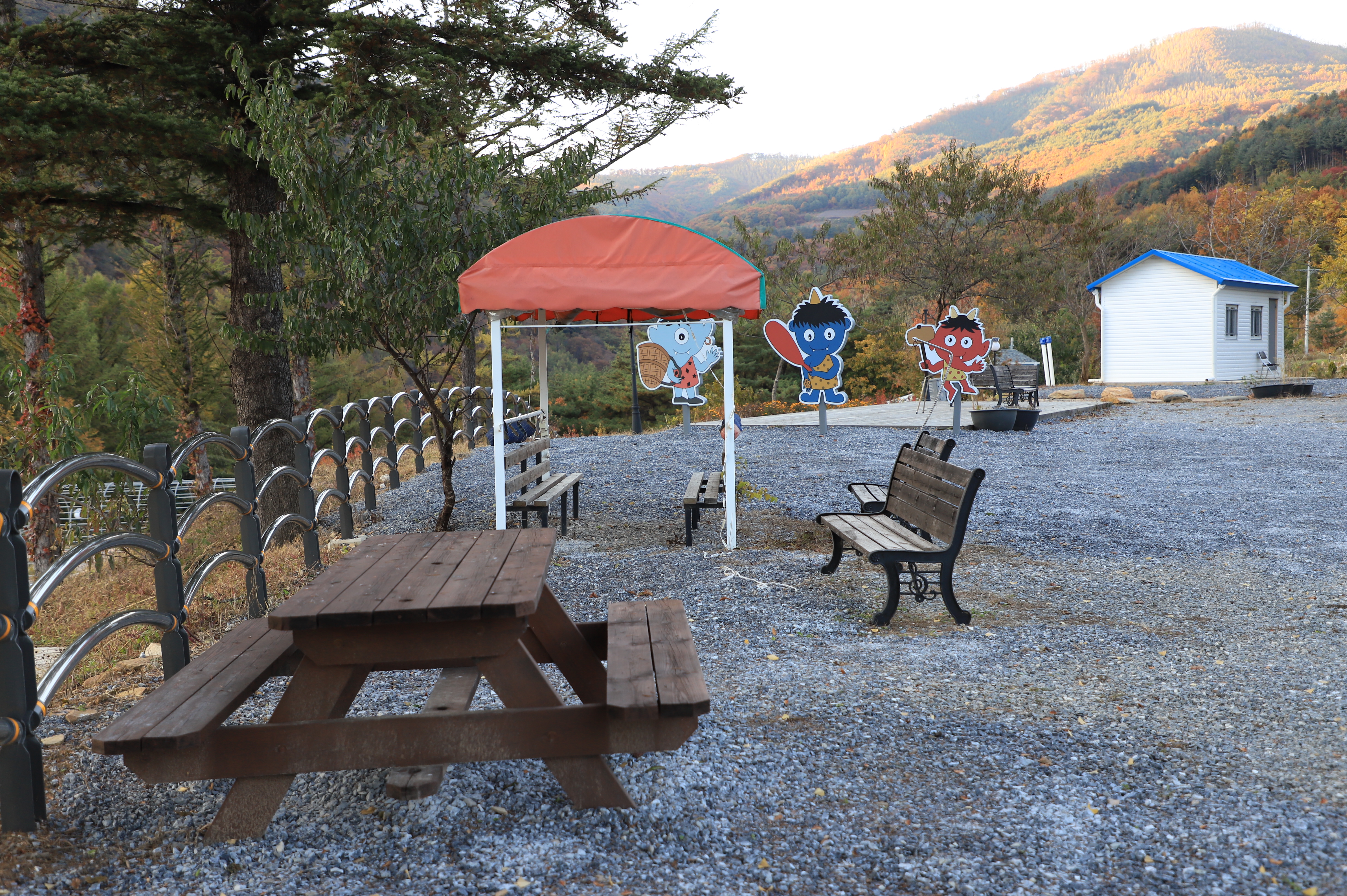 청옥산깨비마을 야영장