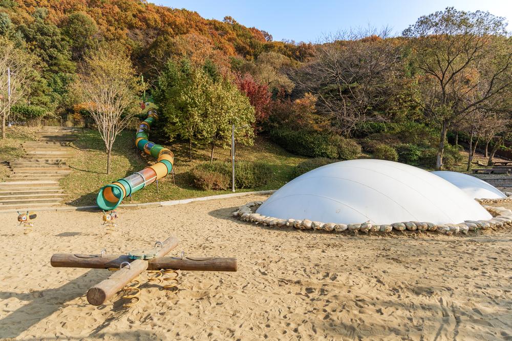 초막골생태공원 느티나무야영장