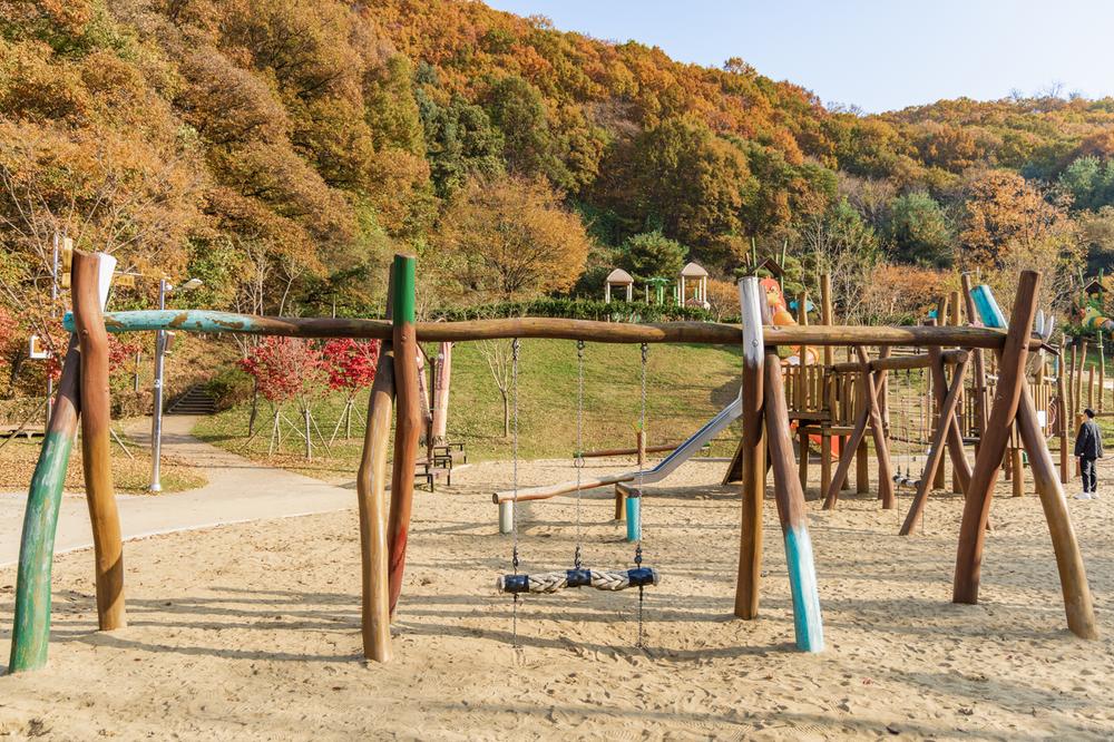 초막골생태공원 느티나무야영장