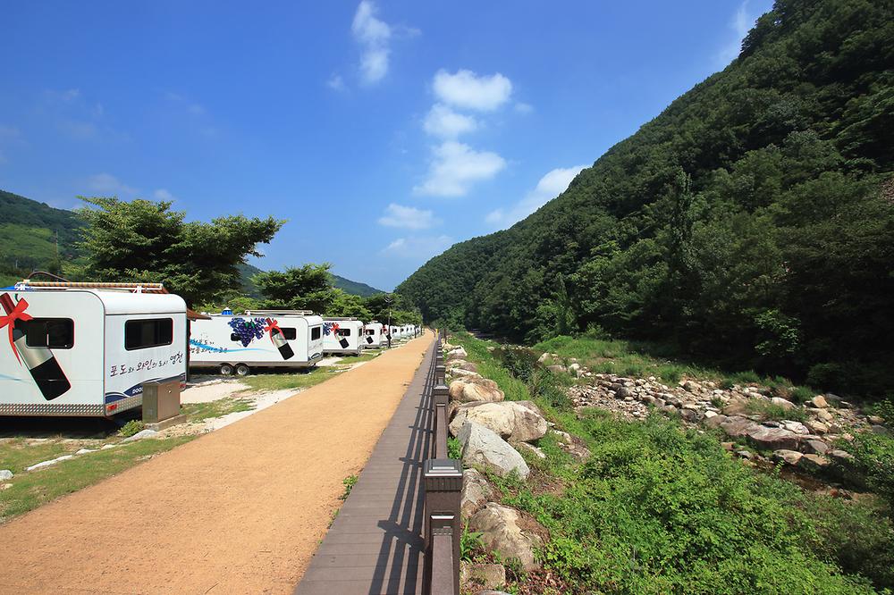 치산 관광지 캠핑장
