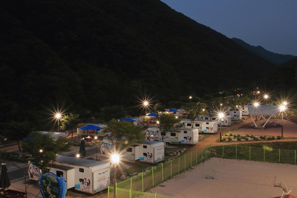 치산 관광지 캠핑장