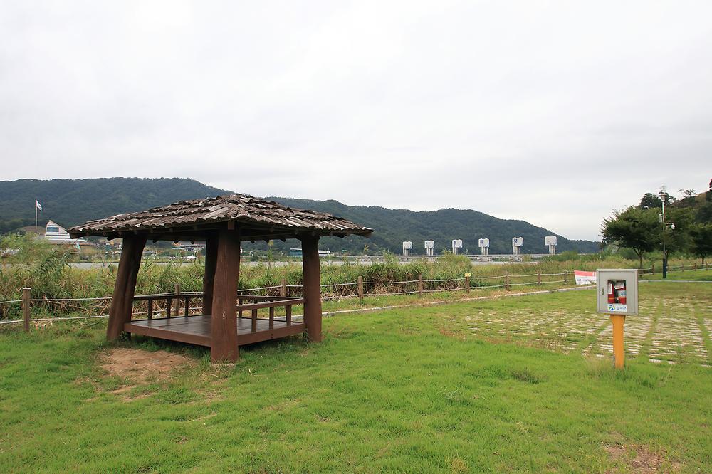 칠곡보 오토캠핑장